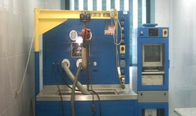 فحص جميع السلع المستوردة