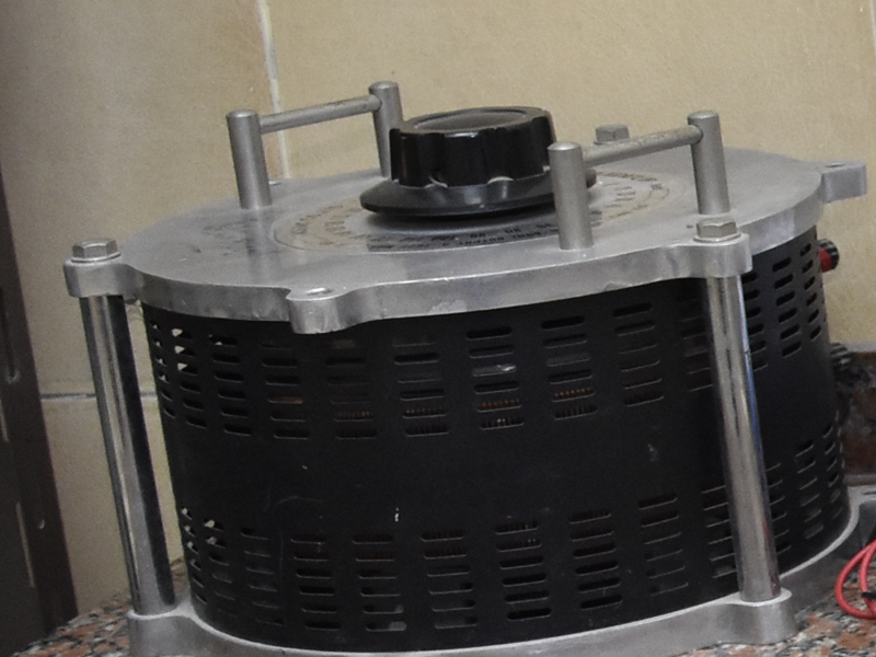 معمل المحركات الكسرية