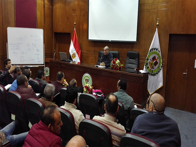 دورة تدريبية عن مزاولة الإستيراد